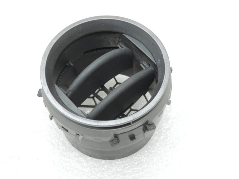Toyota RAV4 III (XA30) Aparātu paneļa ventilācijas atveres kreisais labais 5565042040B0