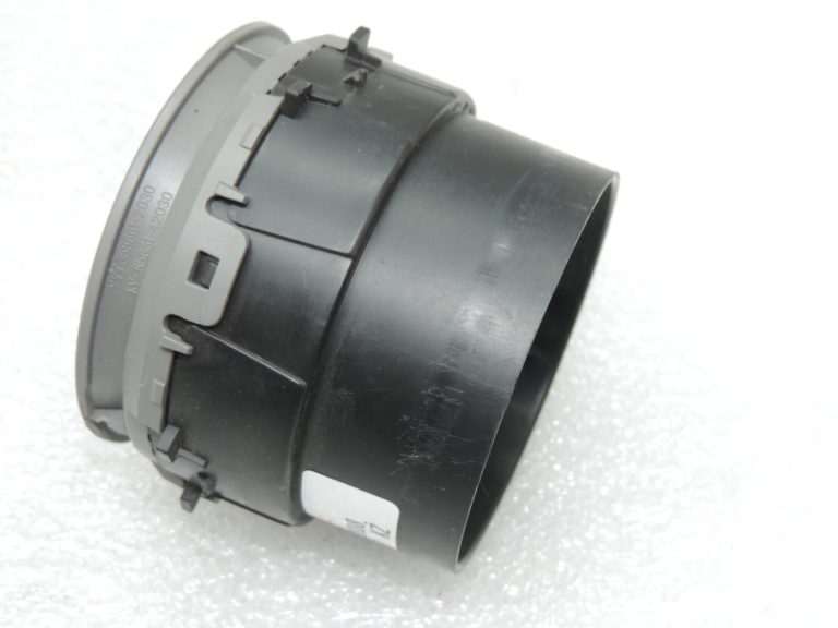 Toyota RAV4 III (XA30) Aparātu paneļa ventilācijas atveres kreisais labais 5565042040B0