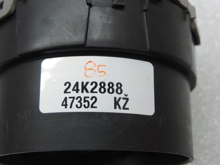 Toyota RAV4 III (XA30) Aparātu paneļa ventilācijas atveres kreisais labais 5565042040B0