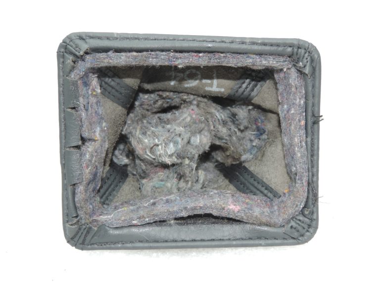 Oriģināls Toyota RAV4 III (XA30) pārnesumkārbas bagāžnieks, melna āda