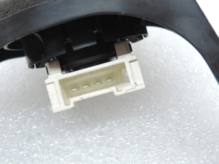 Oriģinālais Toyota RAV4 III (XA30) skaļruņa skaļrunis priekšējais kreisais 8616042130
