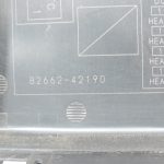 Oriģināls Toyota RAV4 III (XA30) drošinātāju kārbas NO.2 (labajā pusē) vāka vāks
