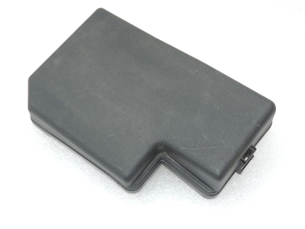 Genuine Toyota RAV4 III (XA30) fuse box NO.1 (left) cover lid