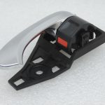 Oriģinālais Toyota RAV4 III (XA30) priekšējo kreiso durvju iekšējais rokturis 6920633100B0