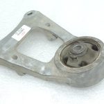 Oriģinālais Toyota RAV4 III (XA30) Lexus NX AZ10 diferenciāļa stiprinājums 5238042120