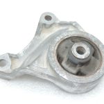 Oriģinālais Toyota RAV4 III (XA30) Lexus NX AZ10 diferenciāļa stiprinājums 5238042110