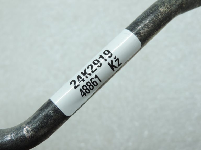 Oriģināla Toyota RAV4 III (XA30) 2.2 D-4D turbokompresora eļļas padeves caurule 154810R010