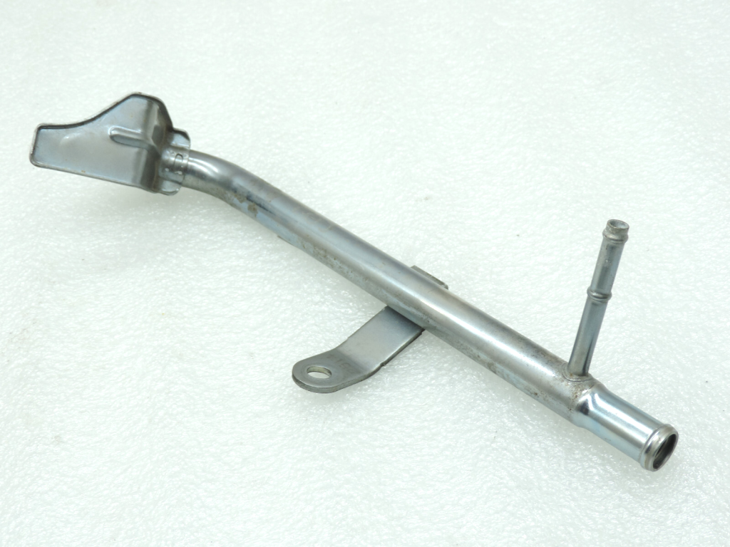 Genuine Toyota Yaris P13 1.3 1NR-FE water pipe bypass line 1626847031