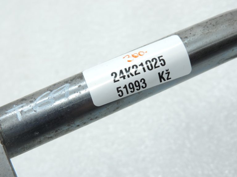 Oriģināla Toyota Yaris P13 1.3 1NR-FE ūdensvada apvadcaurules līnija 1626847031