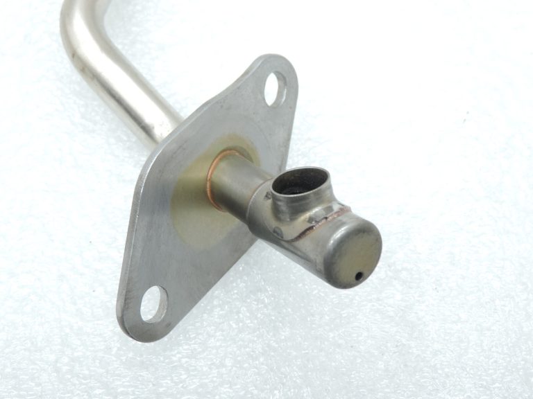 Oriģinālā Toyota Yaris P13 1.3 1NR-FE EGR caurule 2561147011 25611-47011