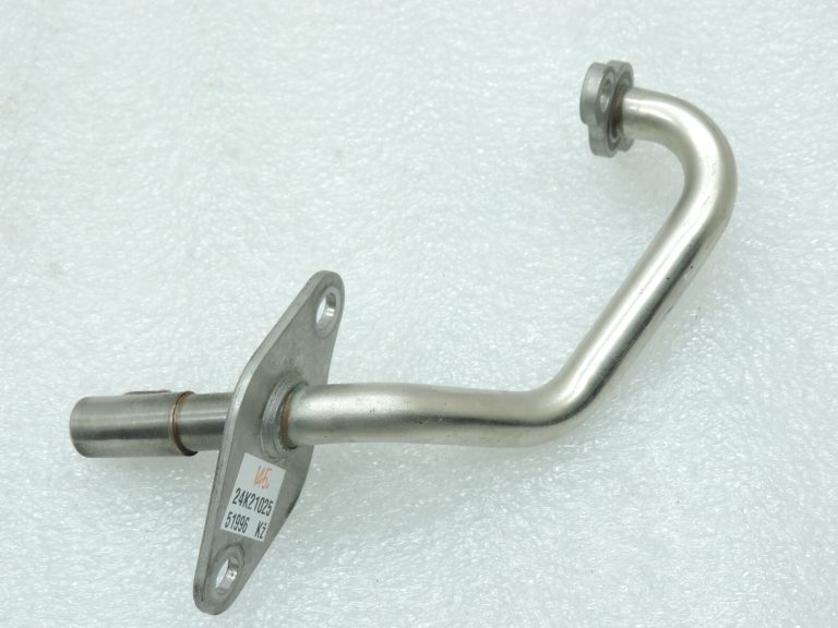 Oriģinālā Toyota Yaris P13 1.3 1NR-FE EGR caurule 2561147011 25611-47011