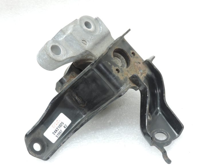 Oriģināls Toyota Yaris P13 1.3 1NR-FE Dzinēja stiprinājums pa labi 123050Y050