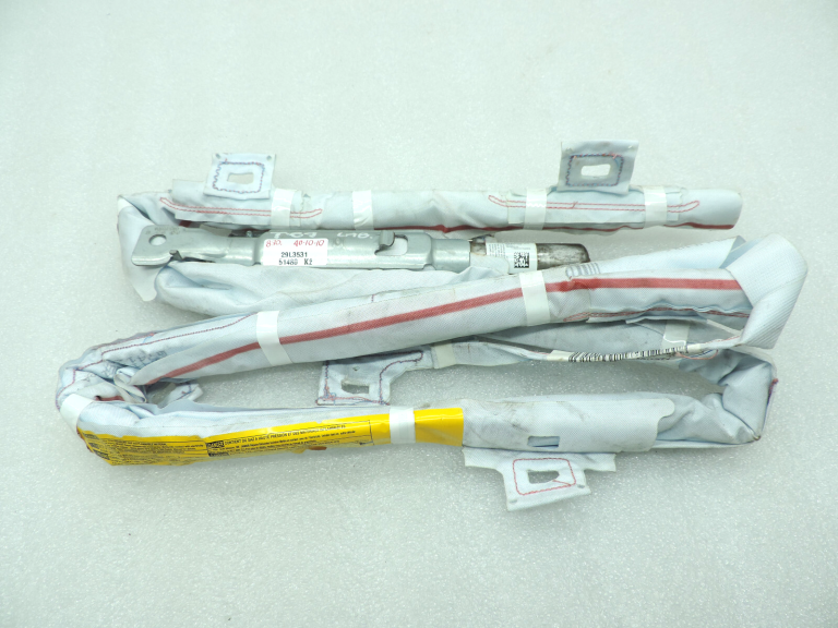 Oriģināls Toyota Yaris P13 Aizkaru drošības modulis pa labi 621700D030 62170-0D030