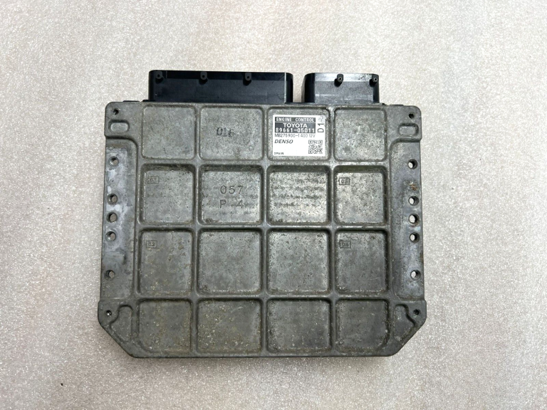 Toyota avensis ADT27 2008 – 2018 Dzinēja vadības bloks vadības bloks 8966105d11