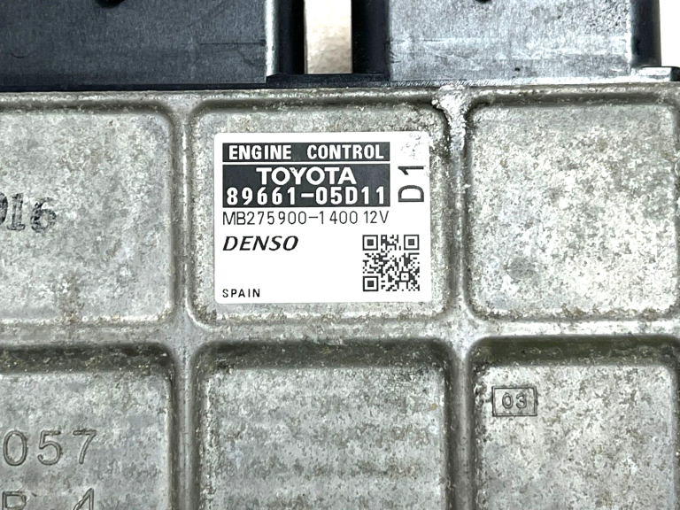 Toyota avensis ADT27 2008 – 2018 Dzinēja vadības bloks vadības bloks 8966105d11