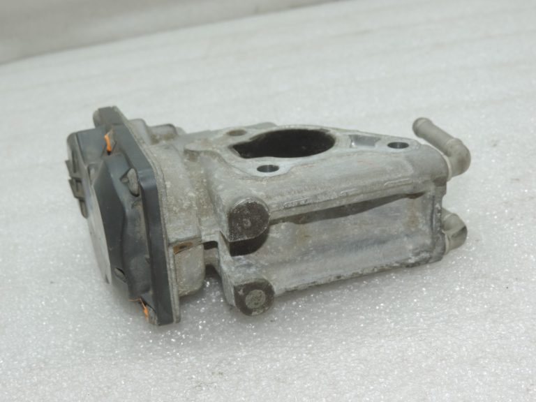 Oriģināls Toyota Avensis T27 Auris E15 2.0/2.2 D-CAT EGR vārsts 258000R010
