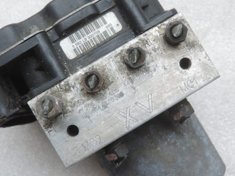 Oriģinālais Toyota Avensis T27 ABS sūknis 4405005131, 0400937105, 0265950749