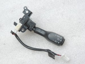 Oriģināls Toyota Avensis T27 kruīza vadības slēdzis 8463205010, 84632-05010