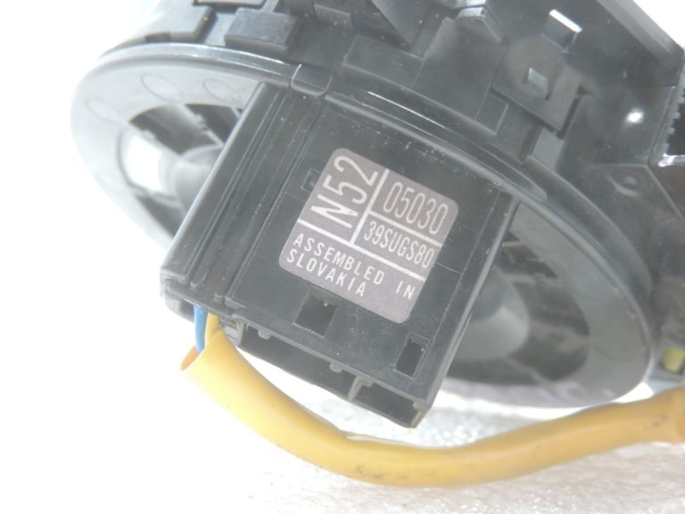 Oriģināla Toyota Avensis T27 slīdgredzena uztinēja atspere 8430705030, 84307-05030