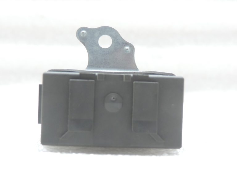 Oriģinālais Toyota Avensis T27 tīrītāju vadības bloks Wiper Relay 8594005060