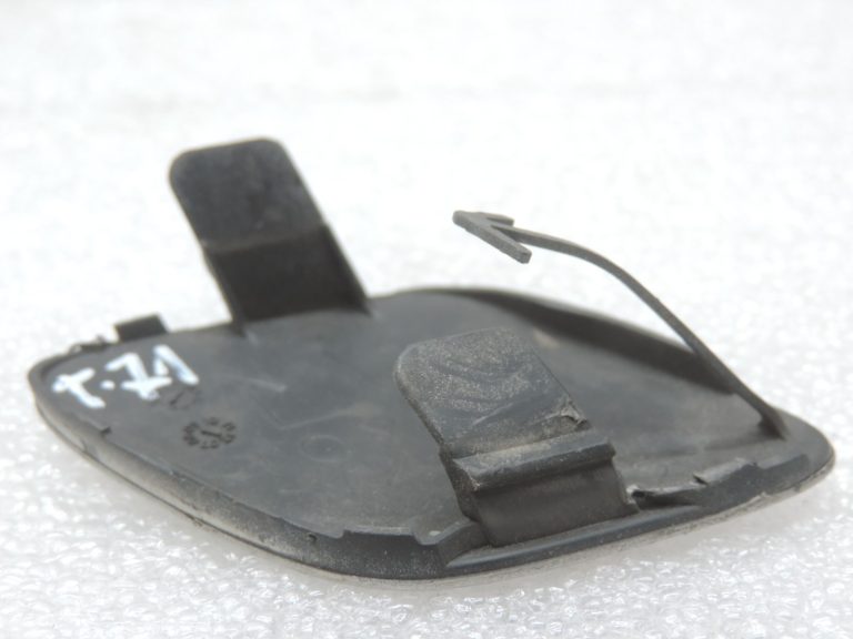 2009-2011 Toyota Avensis T27 bampera pārsegs priekšējais kreisais sudraba 1F7