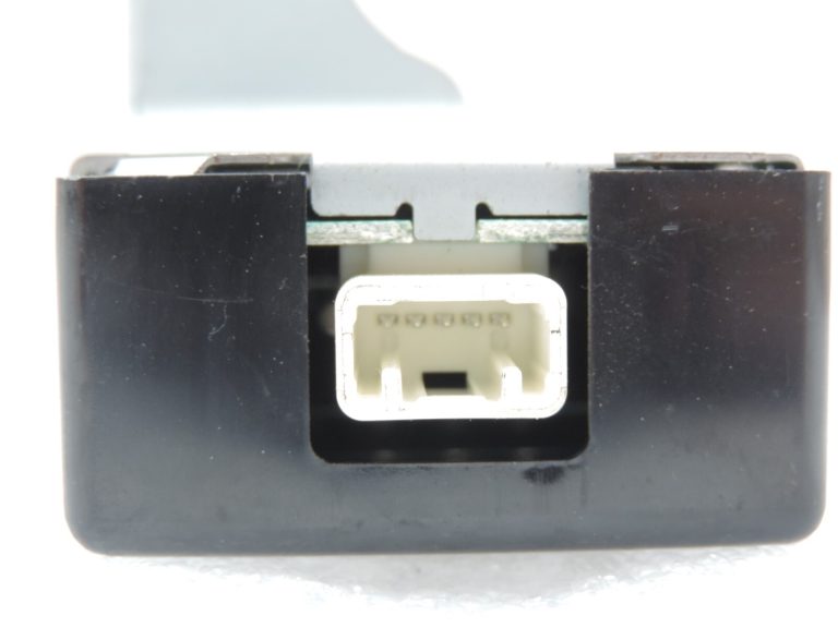 Oriģināls Toyota Corolla Verso AR10 Centrālās bloķēšanas durvju vadības bloks 897410F010