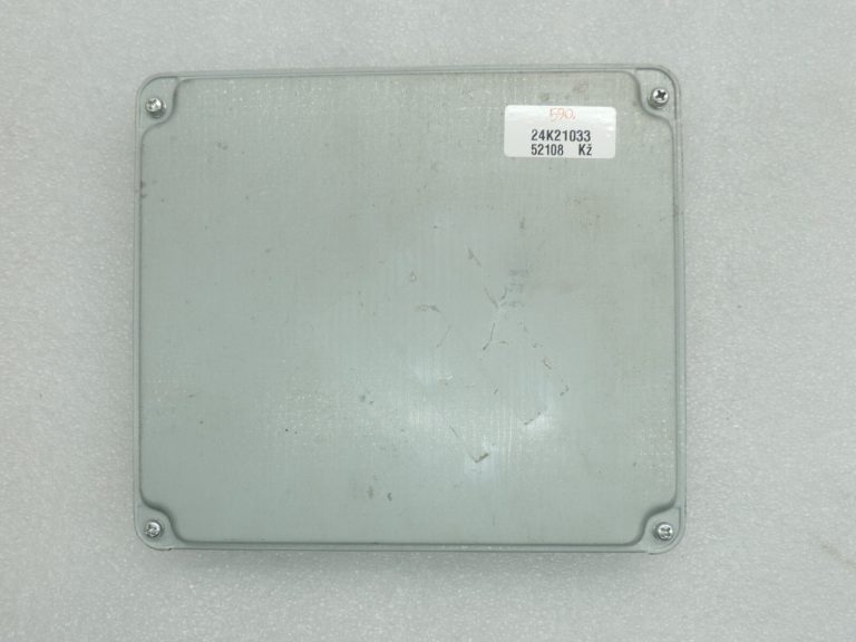 Oriģināls Toyota Corolla Verso AR10 2.2 D-4D 2AD-FTV dzinēja vadības bloks 896610F100