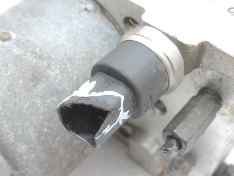 Oriģināls Toyota Avensis T25 ABS sūknis 89541-05090, 4405005080