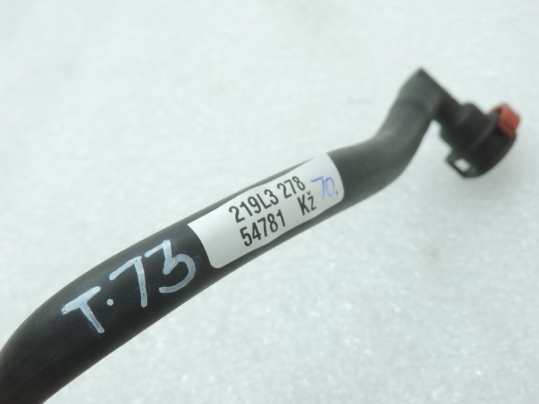 Oriģināla Toyota Avensis T25 2.0d/2.2d 2ADFHV 2ADFTV 1ADFTV Degvielas padeves caurule