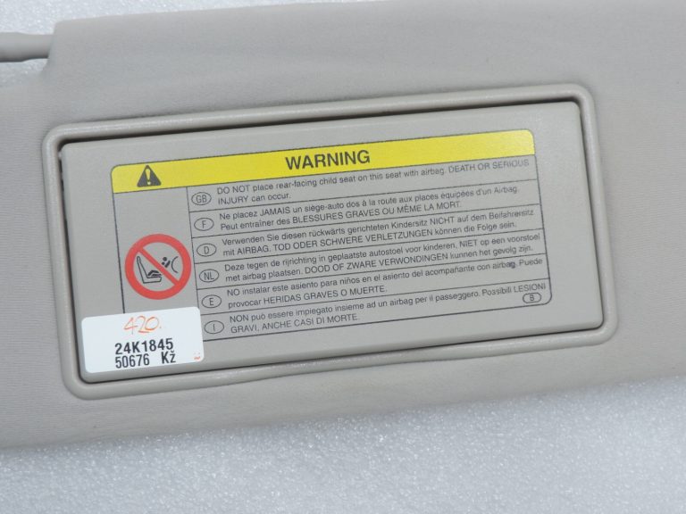 Oriģinālā Toyota Avensis T25 Saules aizsegs labajā pusē 7431005161B1 74310-05161-B1 74310-05161-B1
