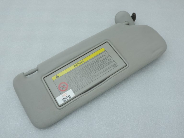Oriģinālā Toyota Avensis T25 Saules aizsegs labajā pusē 7431005161B1 74310-05161-B1 74310-05161-B1
