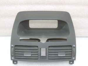 Подлинный центральный воздухоотводчик приборной панели Toyota Avensis T25 5540405020 55404-05020