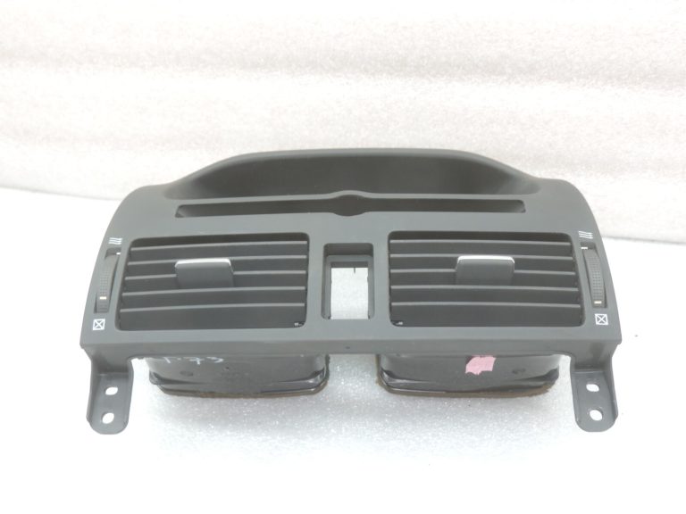 Oriģinālā Toyota Avensis T25 instrumentu paneļa centrālā ventilācijas atvere 5540405020 55404-05020