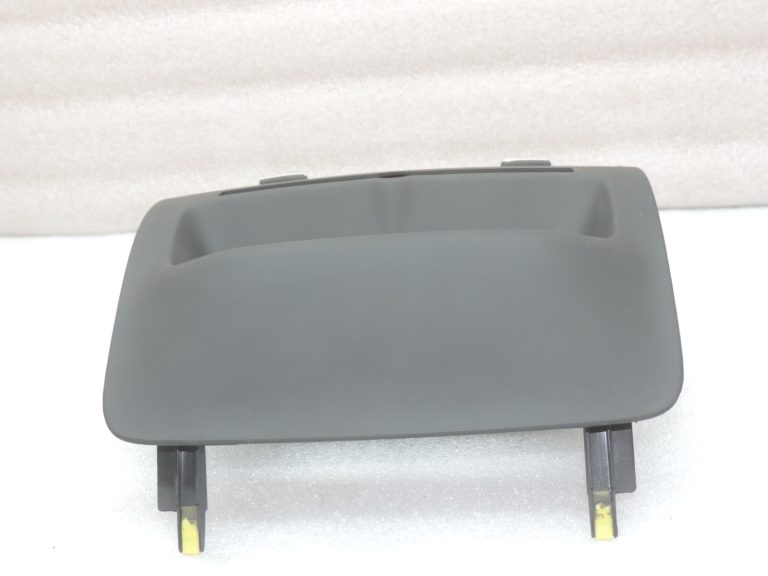 Oriģinālā Toyota Avensis T25 instrumentu paneļa centrālā ventilācijas atvere 5540405020 55404-05020