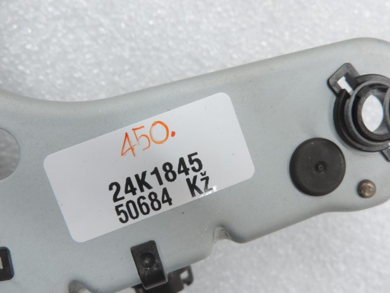Oriģināls Toyota Avensis T25 stūres slēdzenes komplekts 8425020010 84250-20010