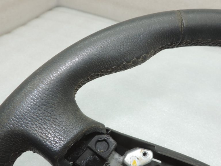 Oriģināls Toyota Avensis T25 stūres rats (bez slēdža) 4510005240B0 45100-05240-B0