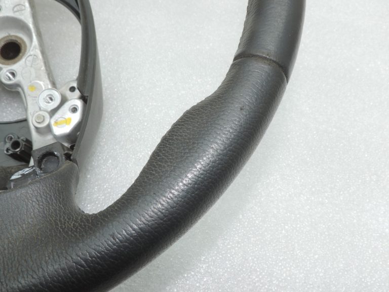 Oriģināls Toyota Avensis T25 stūres rats (bez slēdža) 4510005240B0 45100-05240-B0