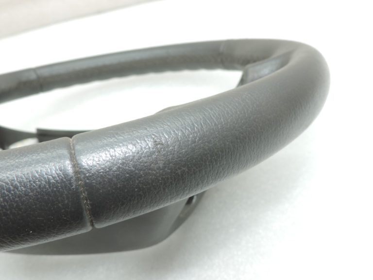 Oriģināls Toyota Avensis T25 stūres rats (bez slēdža) 4510005240B0 45100-05240-B0