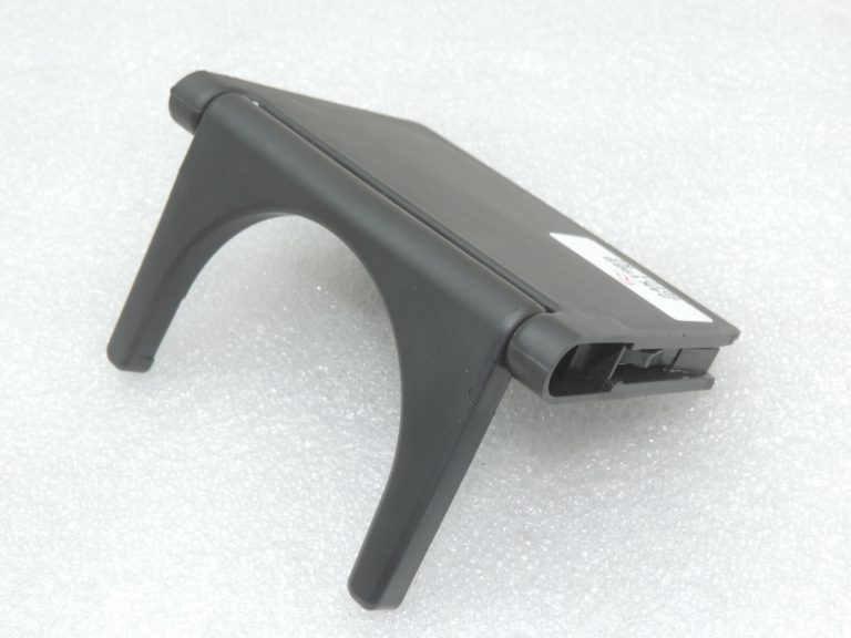 Oriģināls Toyota Avensis T25 centrālā roku balsta iekšējais krūzīšu turētājs 5563005030