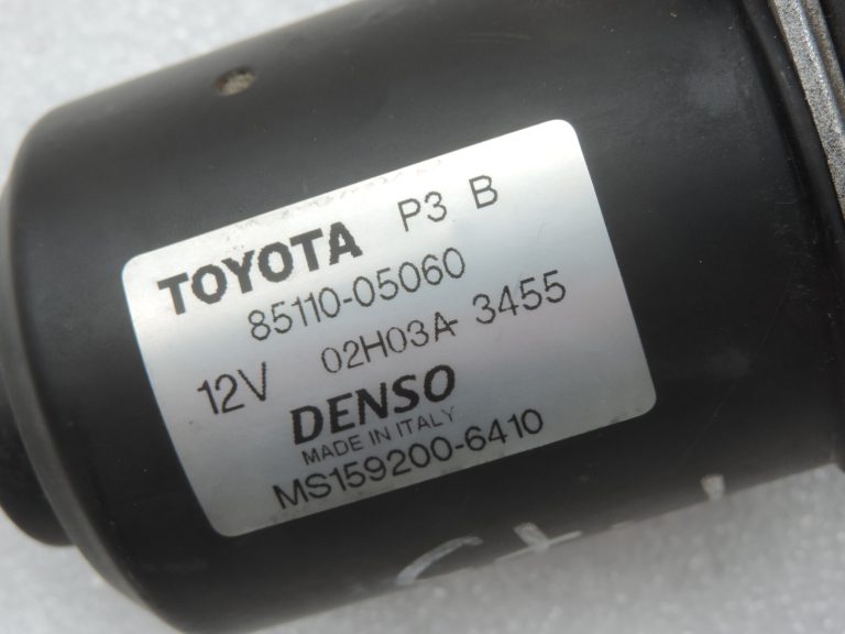 Oriģināls Toyota Avensis T25 priekšējo tīrītāju motors 8511005060 851101A040