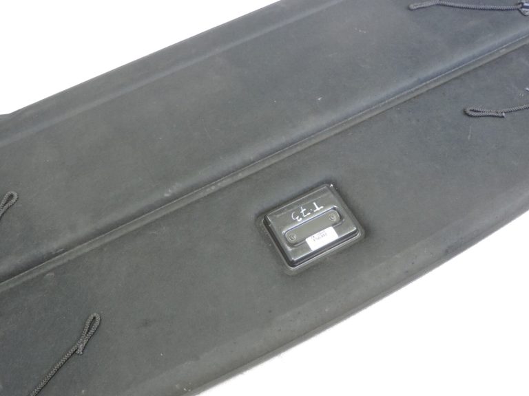 Oriģināls Toyota Avensis T25 kombi bagāžnieka grīdas segums 5840805020B0