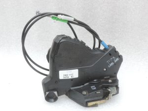 Подлинная Toyota Avensis T25 Corolla E12 Замок передней правой двери 6903002162