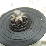 Oriģināls Toyota Avensis T25 aizmugurējā kreisā loga motors 6984005100