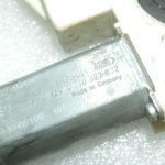 Oriģināls Toyota Avensis T25 aizmugurējā kreisā loga motors 6984005100