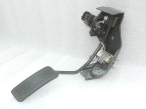 Oriģināls Toyota Avensis T25 Corolla E12 Diesel akseleratora pedālis 7801013011, 78010-13011