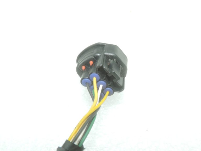 Oriģinālais Toyota Avensis T25 dīzeļdegvielas gāzes pedāļa vadu instalācijas kabelis 8222305060