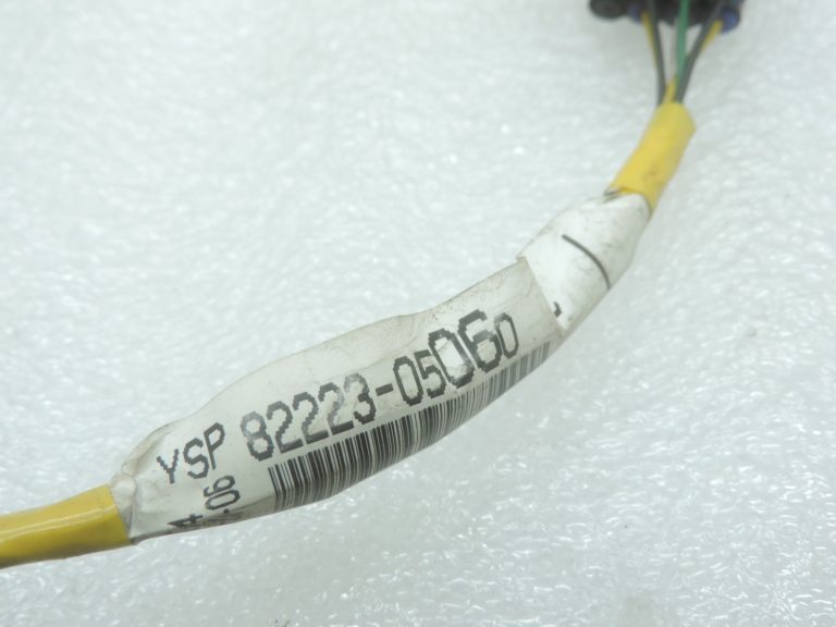 Oriģinālais Toyota Avensis T25 dīzeļdegvielas gāzes pedāļa vadu instalācijas kabelis 8222305060