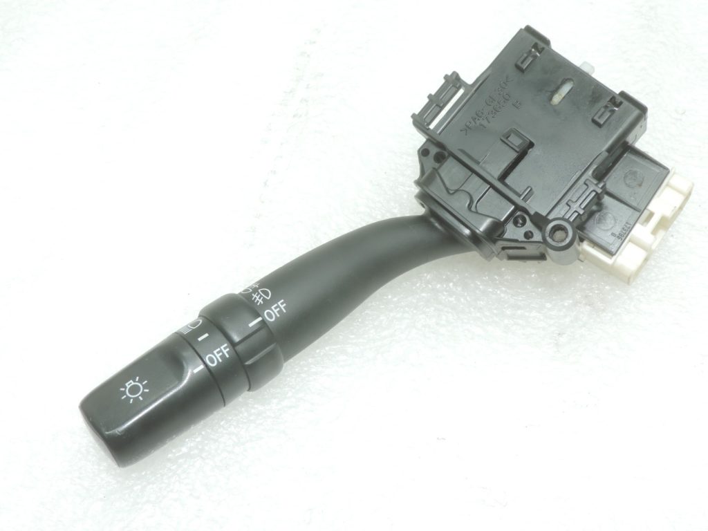 Oriģināls Toyota Avensis T25 indikatoru slēdža gaismas slēdzis 8414005110, 84140-05110