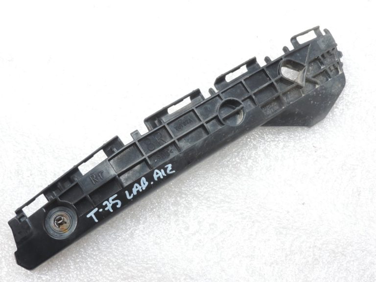 Oriģināls 2012-2014 Toyota Yaris P13 Aizmugurējā bampera kronšteins labajā pusē
