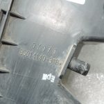 Oriģinālā 2011-2020 Toyota Yaris P13 1.3 VVT-i Hybrid gaisa filtra kastes apakšējā daļa